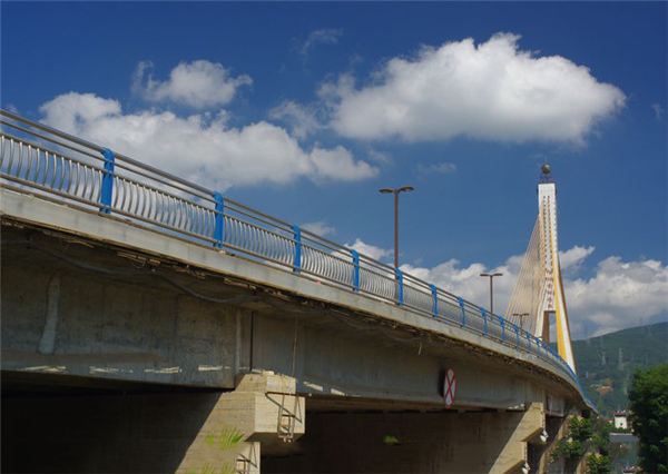 九龙坡304不锈钢桥梁护栏：安全、耐用与美观的完美结合