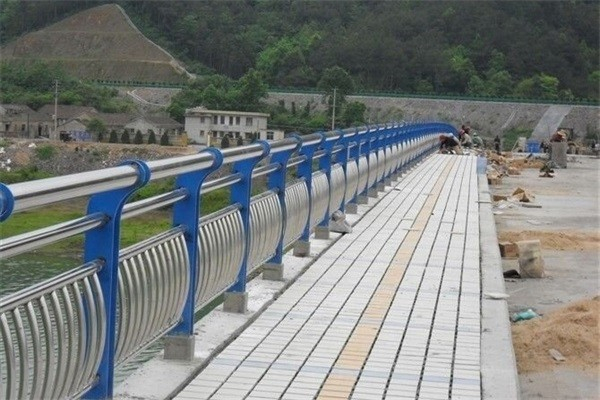 九龙坡不锈钢桥梁灯光护栏